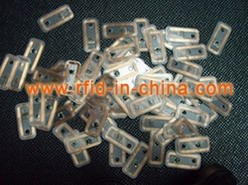 Jewelry RFID tagged for inventory & security Jewelry RFID tagged for inventory & security